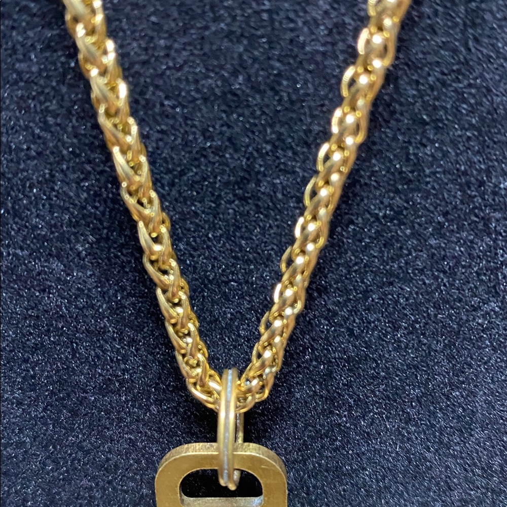 Louis Vuitton #313 Authentic Gold Padlock Pendant Necklace - Picture 4 of 11
